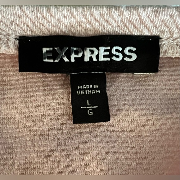 Express light pink textured spring summer blouse shirt short bell sleeves large - Picture 6 of 6